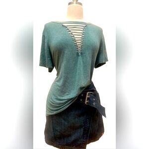 Chic Teal Cut-Out front Women's Tee
